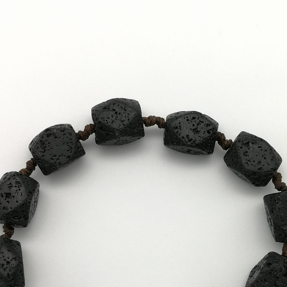 Braccialetto pietra lavica - 91014 Scopello