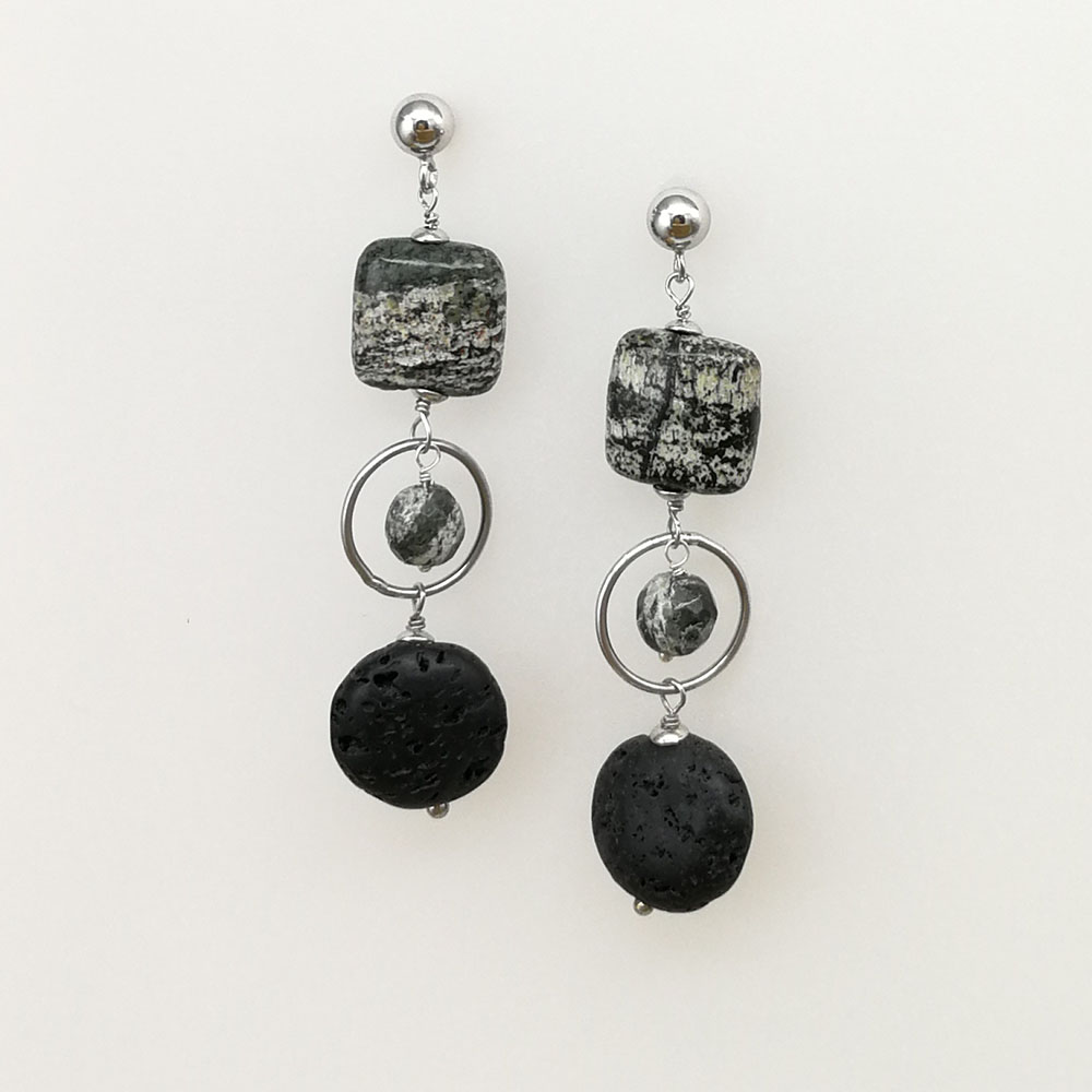 Orecchini con diaspro silver-line e pietra lavica - 91014 Scopello